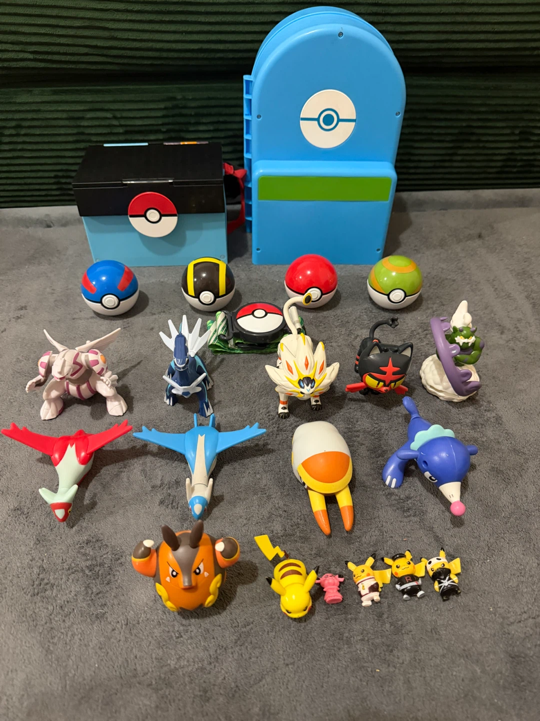 Pokemon Battle Figure Set with Playsets and Accessories - photo 4