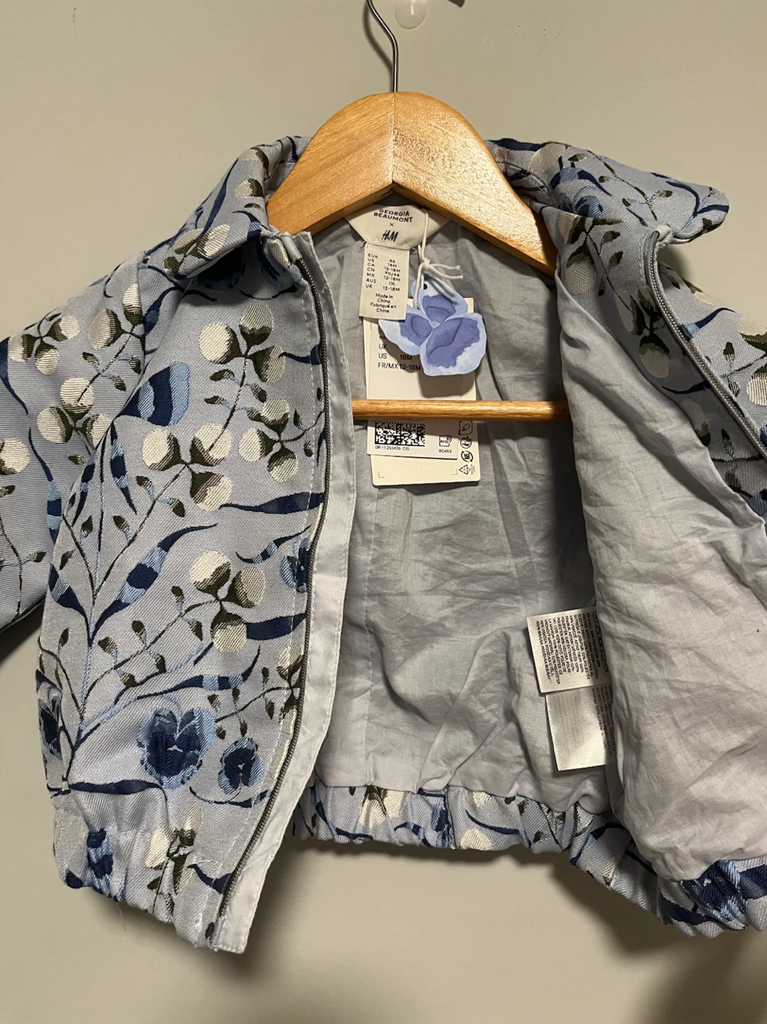 H&M Floral Bomber Jacket - photo 2