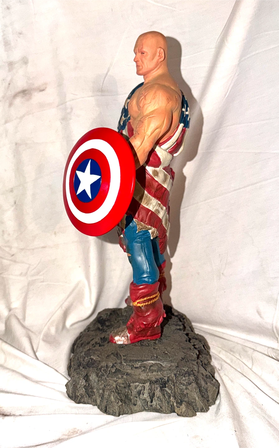 Alex Ross Captain America Limited Edition Collectible Statue - photo 5