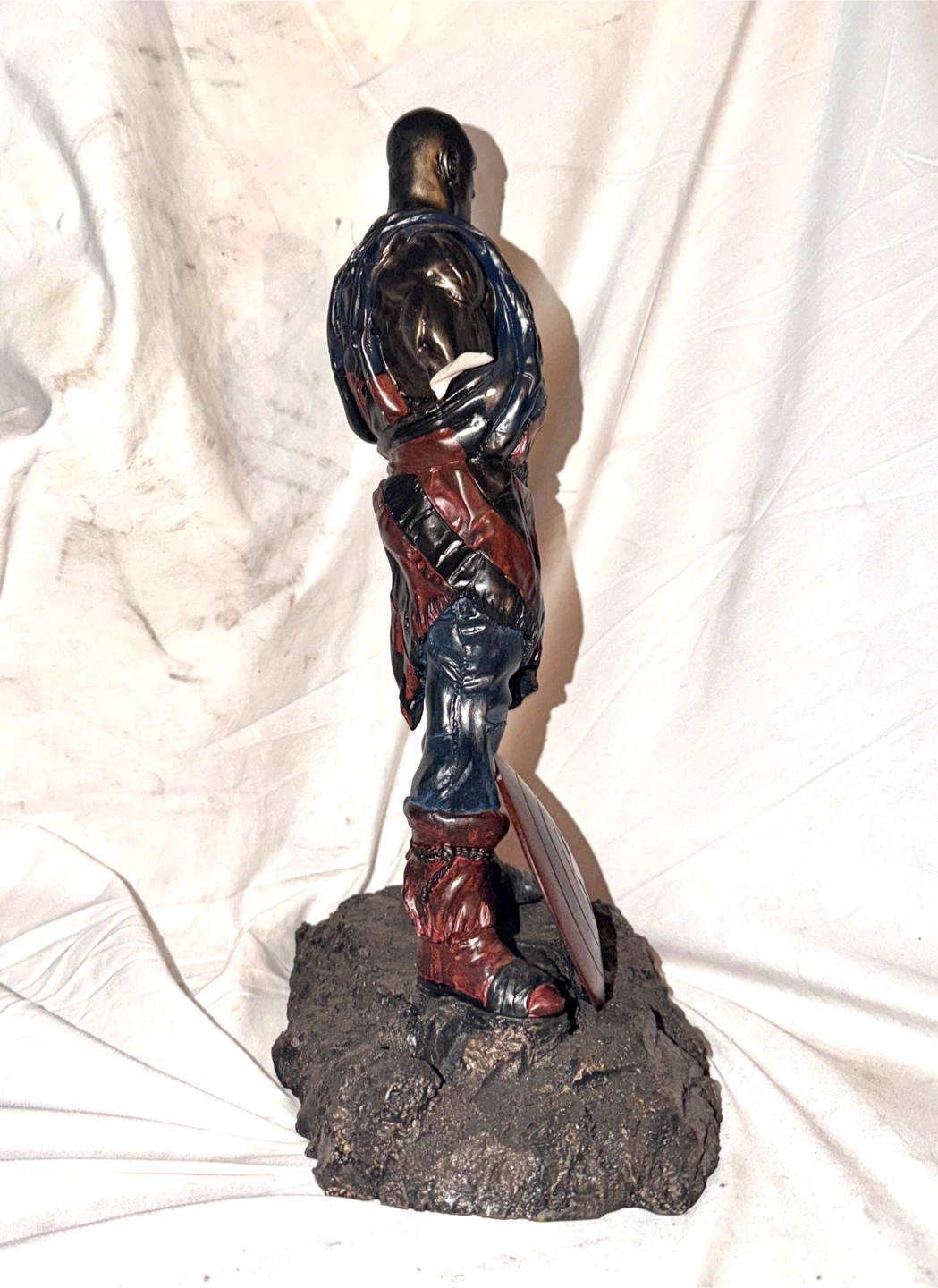 Captain America Bronze Variant Collectible Statue - DAMAGED - photo 3