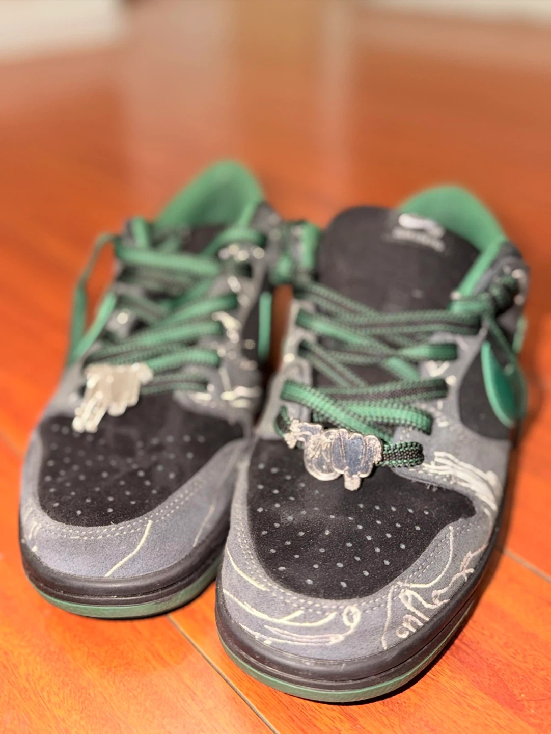 Nike SB Dunk Low Pro Skate Shoes
