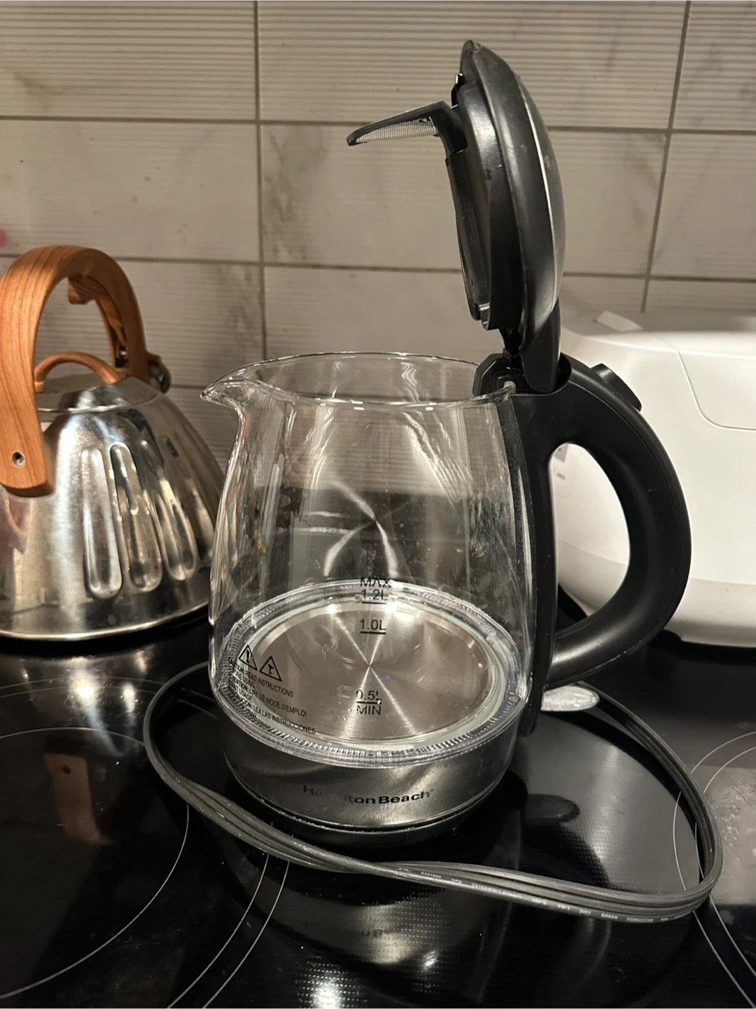 Hamilton Beach 1.2L Glass Electric Kettle - photo 2