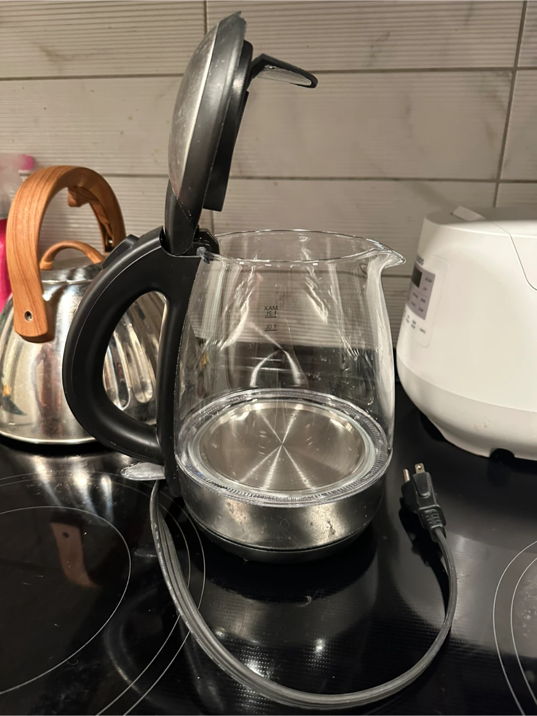 Hamilton Beach 1.2L Glass Electric Kettle - photo 3