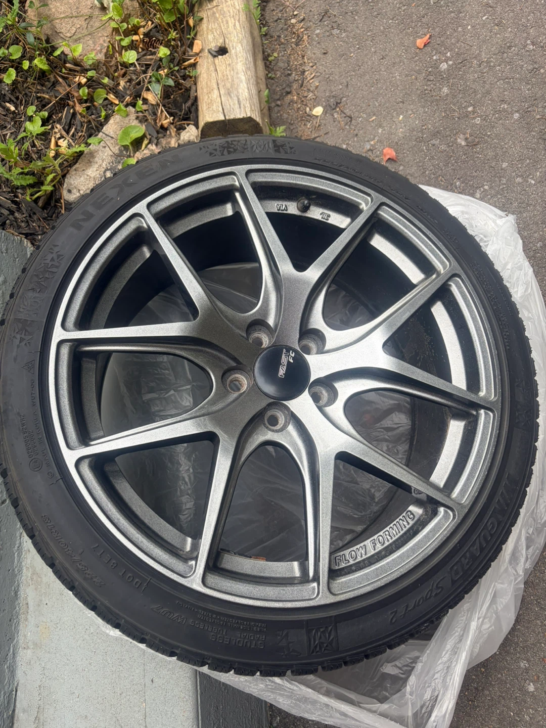 Set of 4 Winter Tires with TPMS Sensor