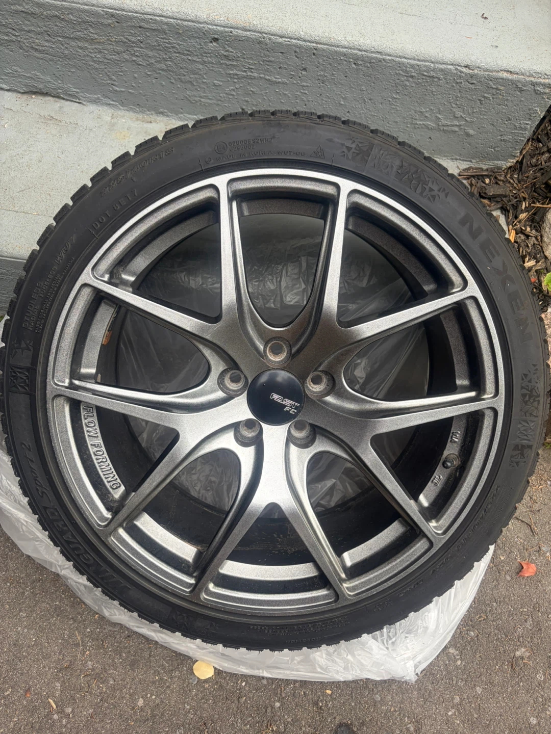 Set of 4 Winter Tires with TPMS Sensor - photo 3