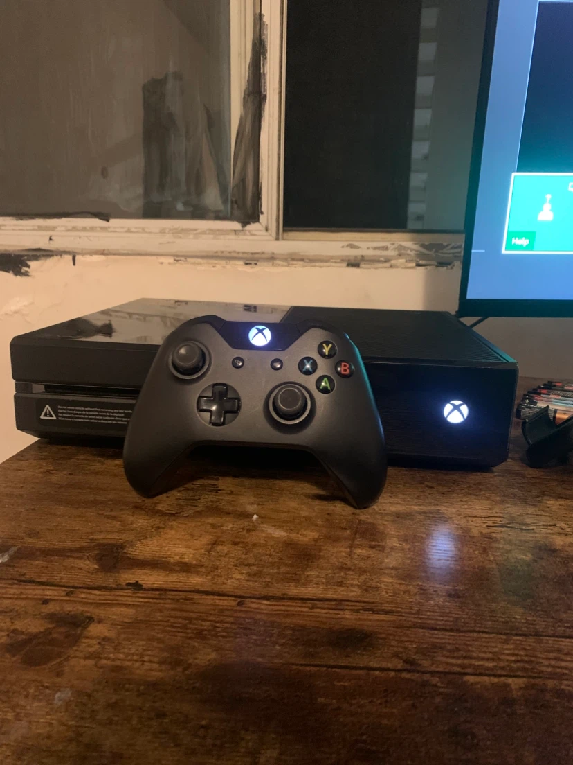 Xbox One Console with Controller