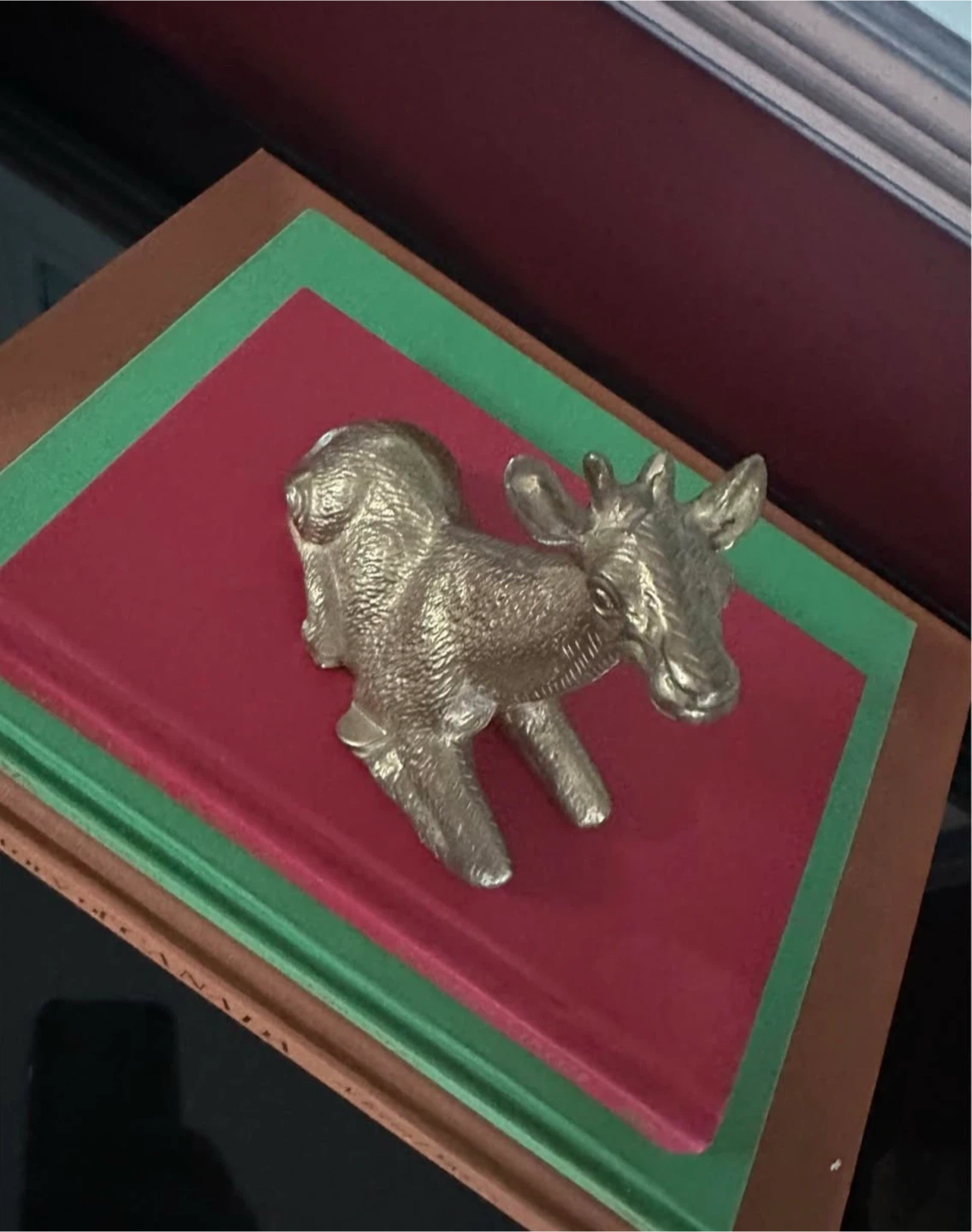 Vintage Brass Reclining Deer Figurine MCM Yugoslavia Stamped - photo 2