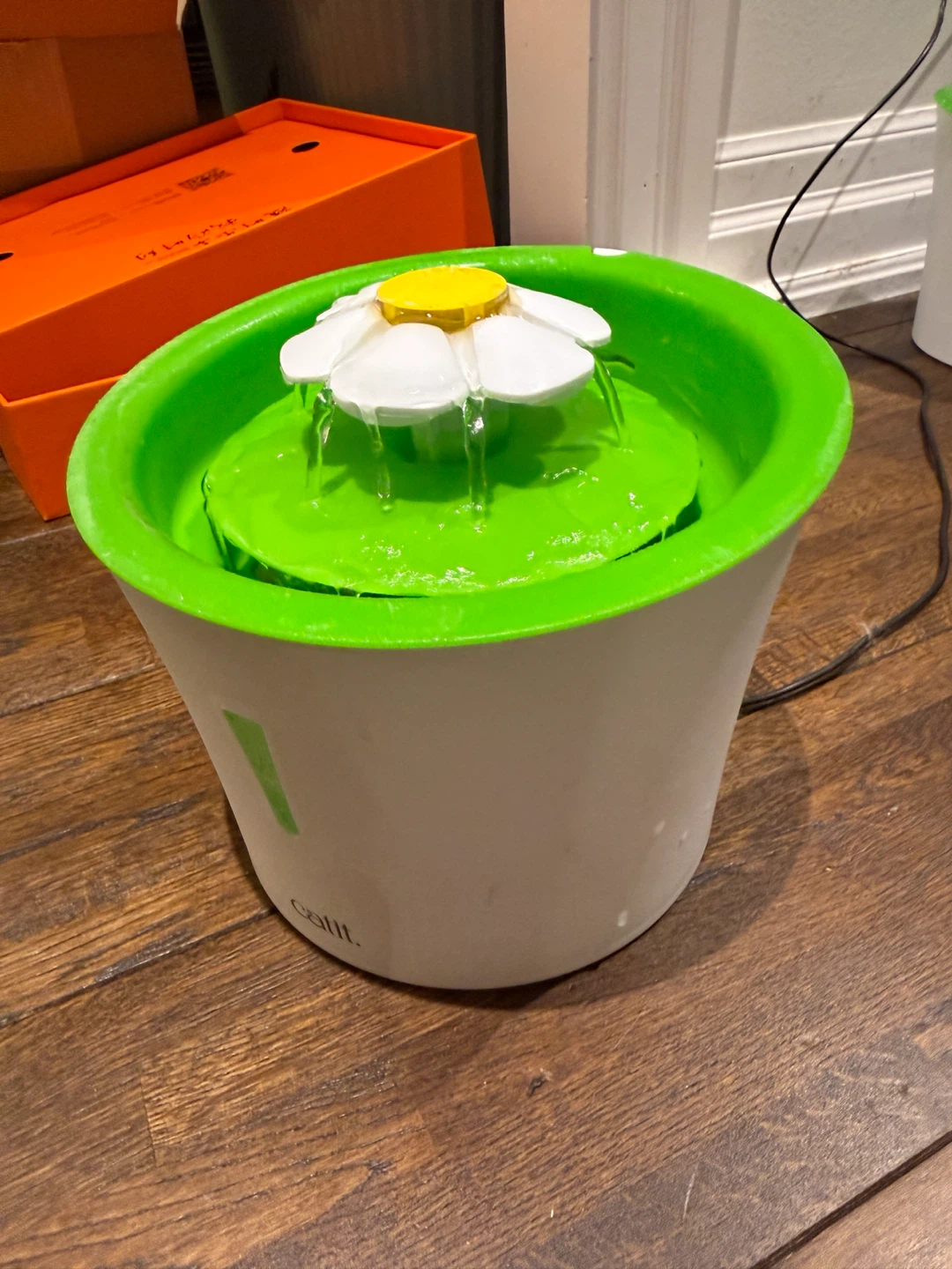 Catit Flower Fountain Pet Waterer - photo 2