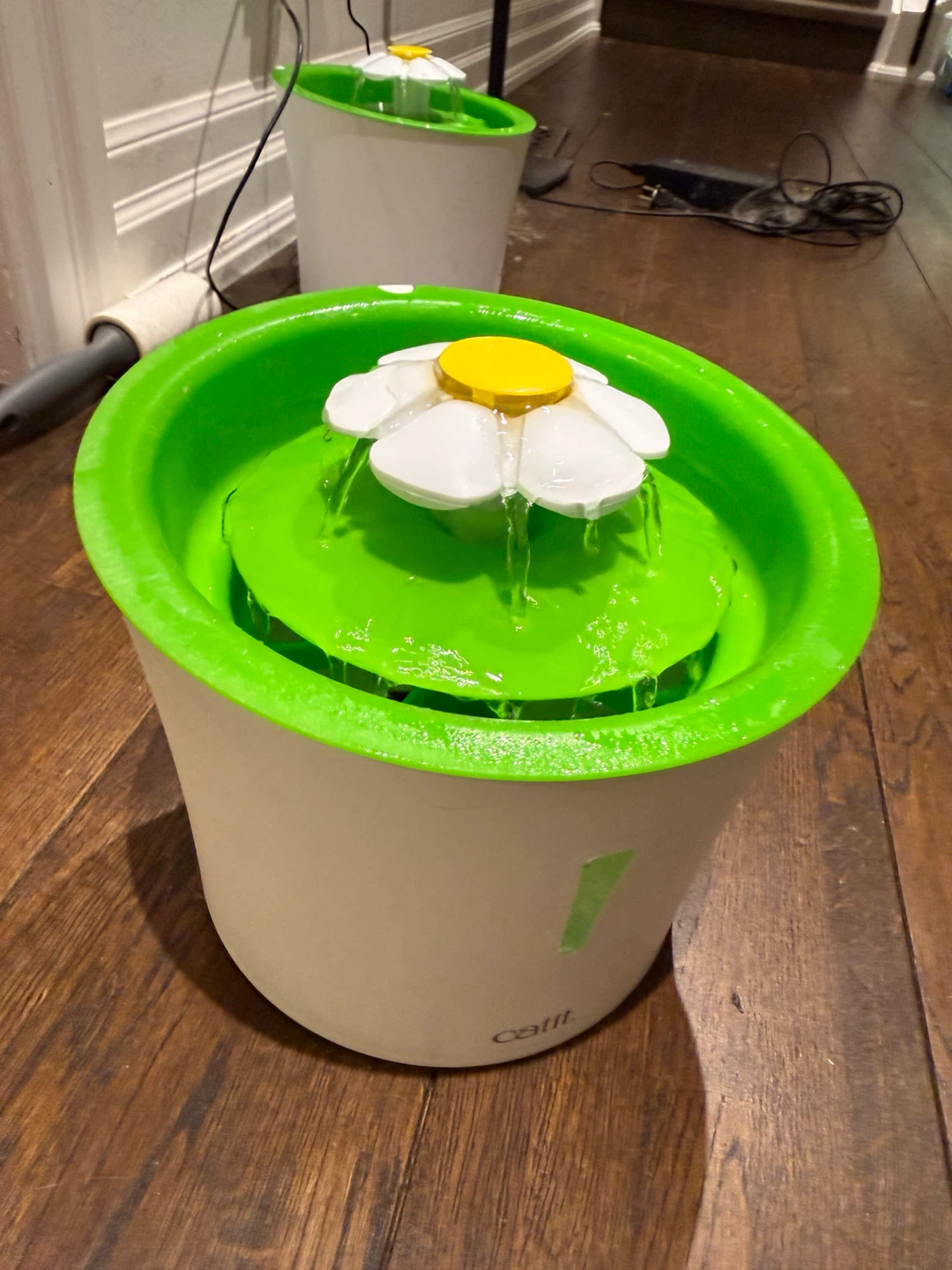 Catit Flower Fountain Pet Waterer - photo 3