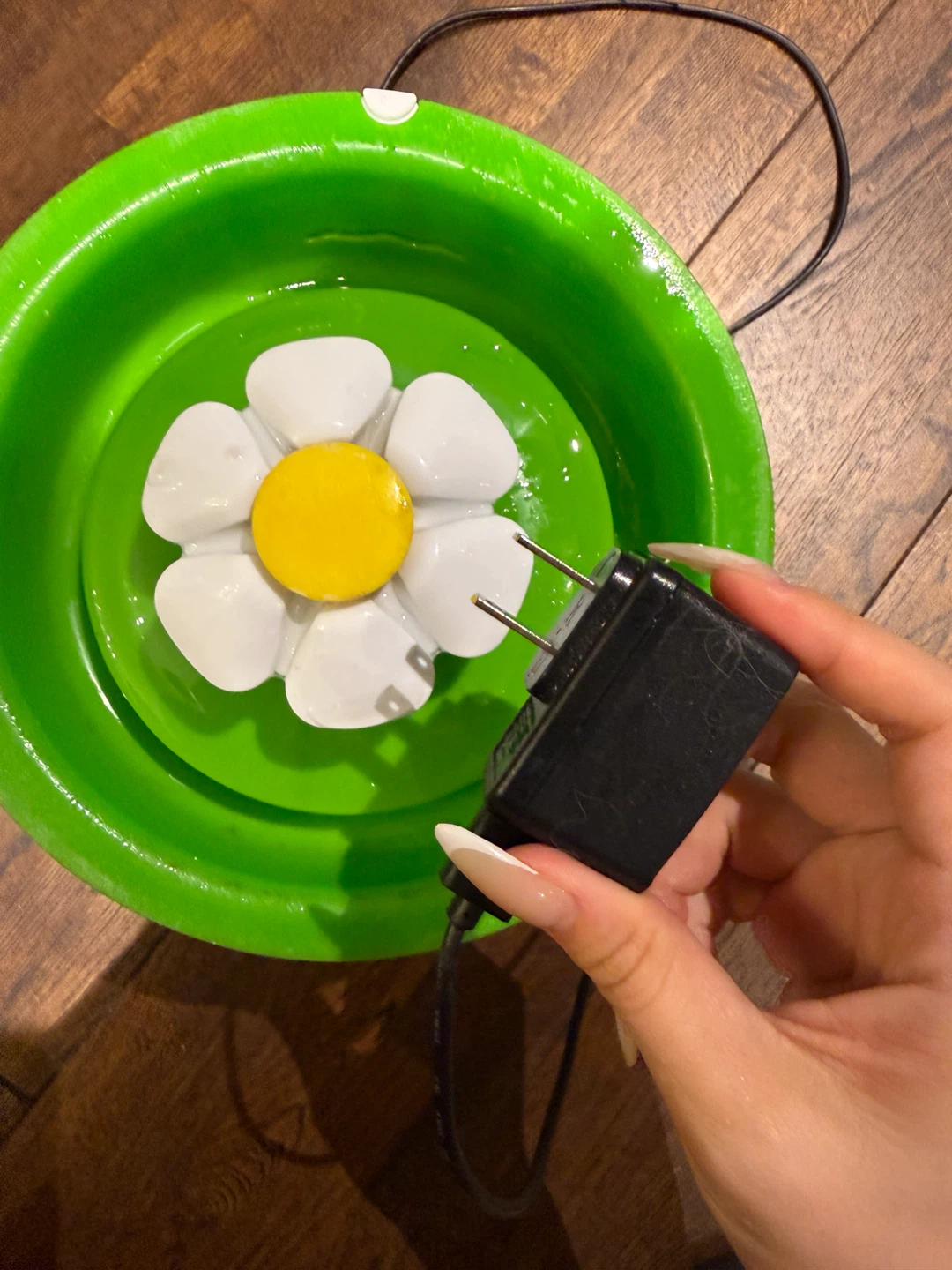 Catit Flower Fountain Pet Waterer - photo 5