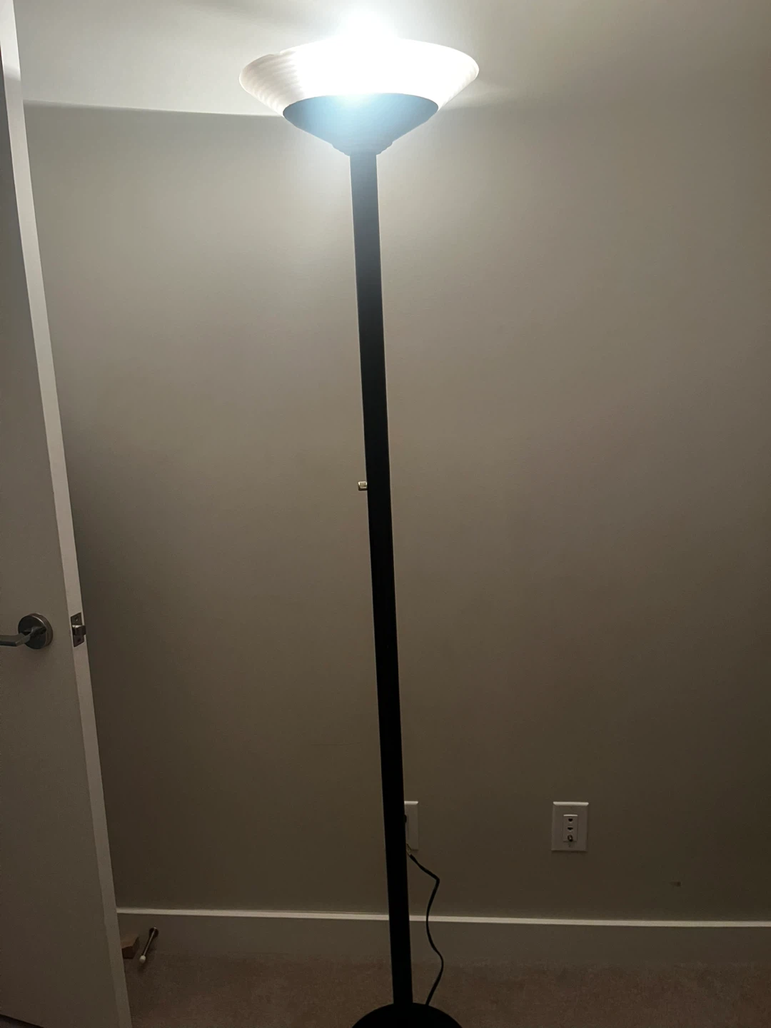 Black Floor Lamp - photo 2