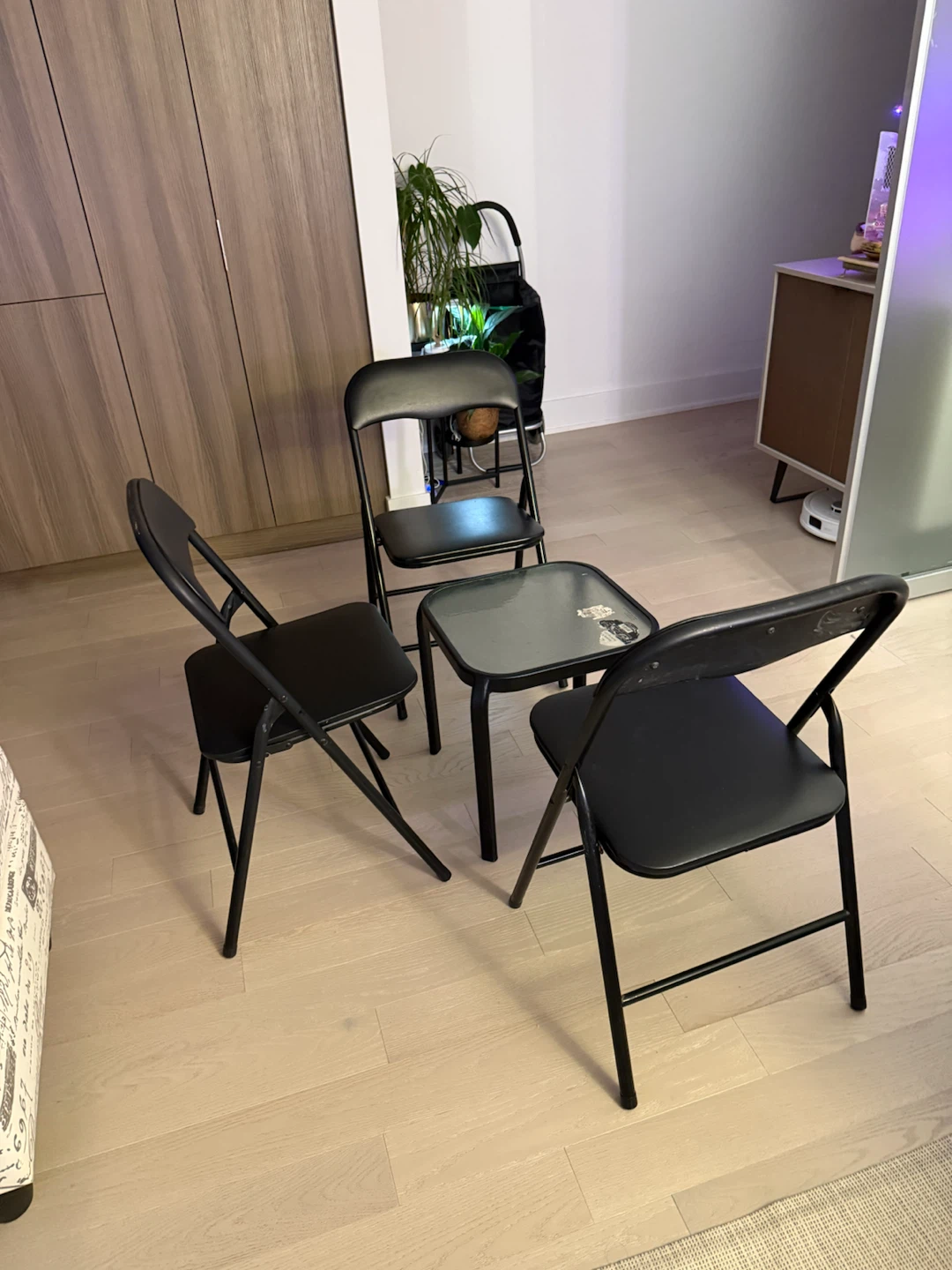 Patio set (table + 3 chairs)
