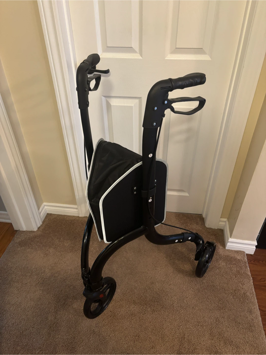 MaxKare 3-Wheel Rollator Walker - photo 2