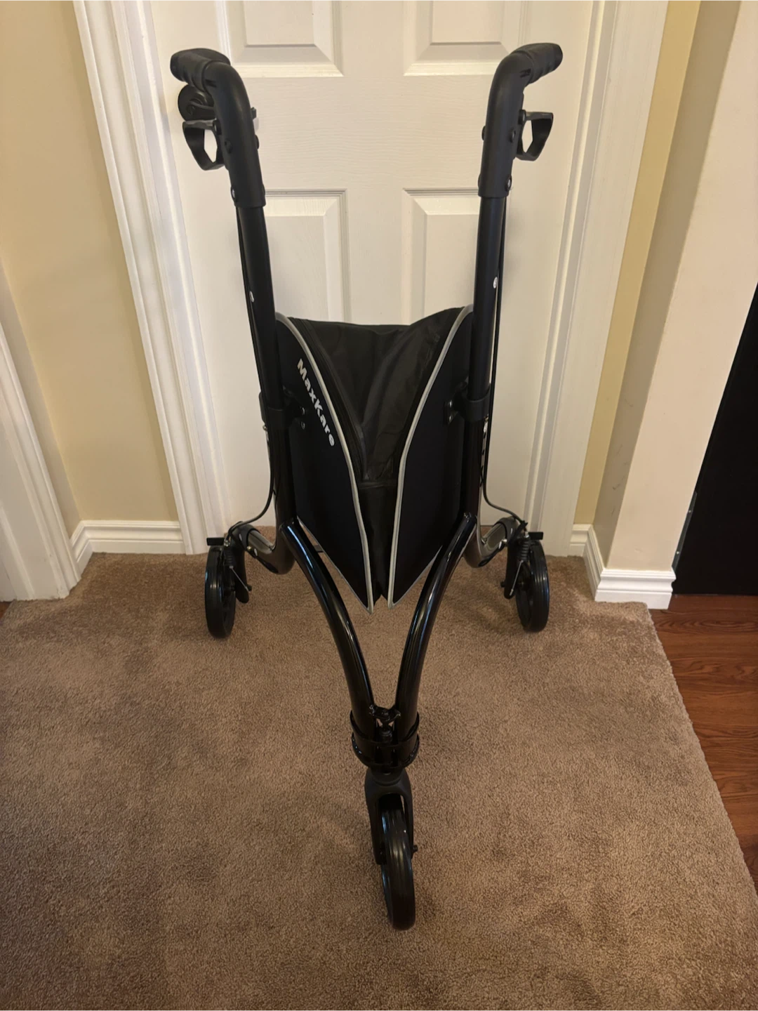 MaxKare 3-Wheel Rollator Walker - photo 3