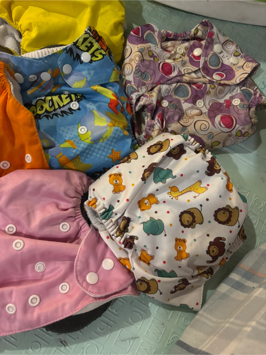 Assorted Cloth Diapers 12 pieces - photo 5