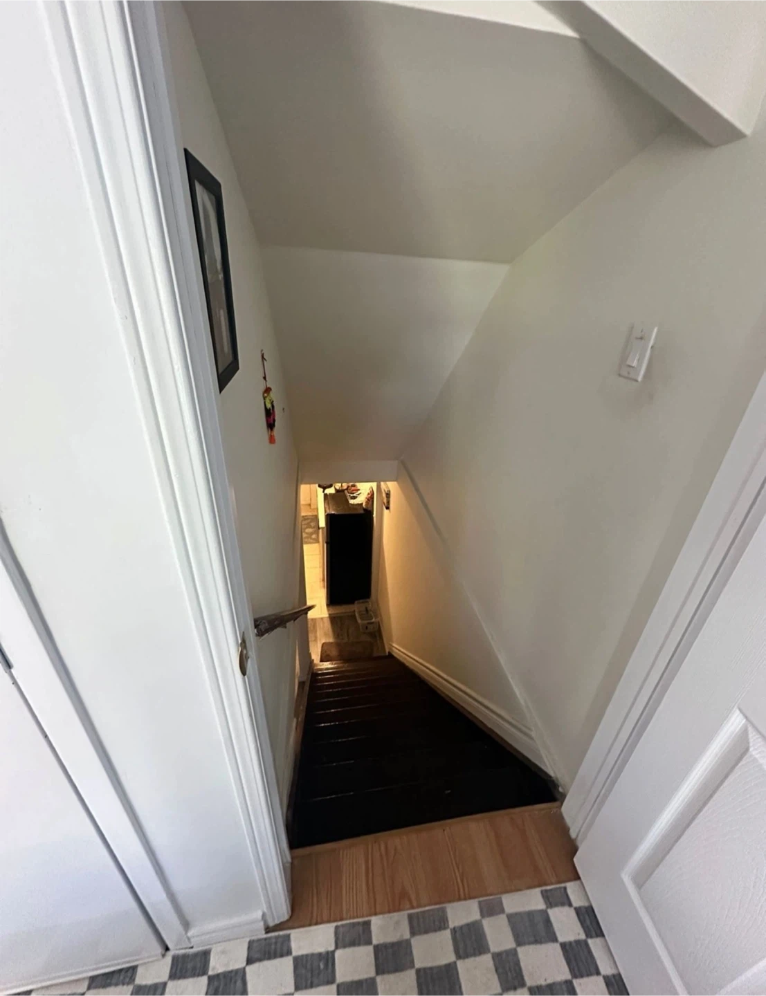 ONE-BEDROOM BASEMENT FOR RENT – PRIVATE & CONVENIENT! - photo 5
