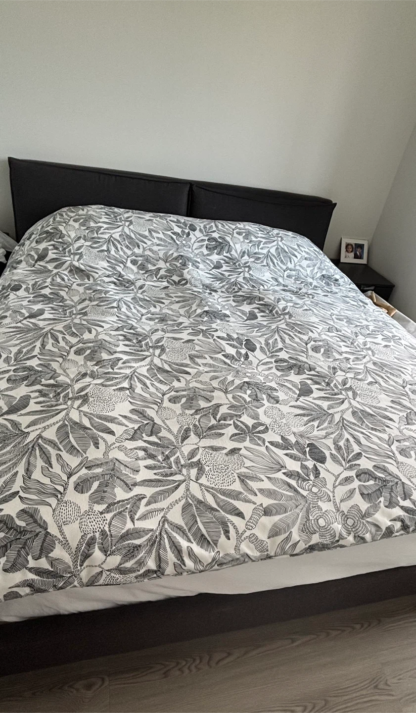 King bed