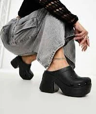 (NEW) Crocs Siren Clog Platform W9