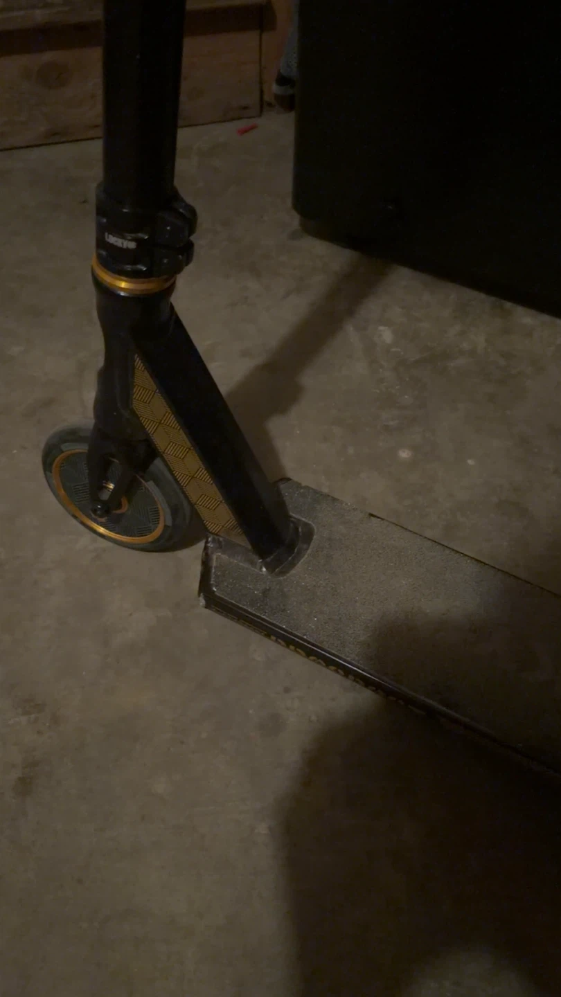Lucky Scooter Pro Scooter - Black/Gold - photo 3