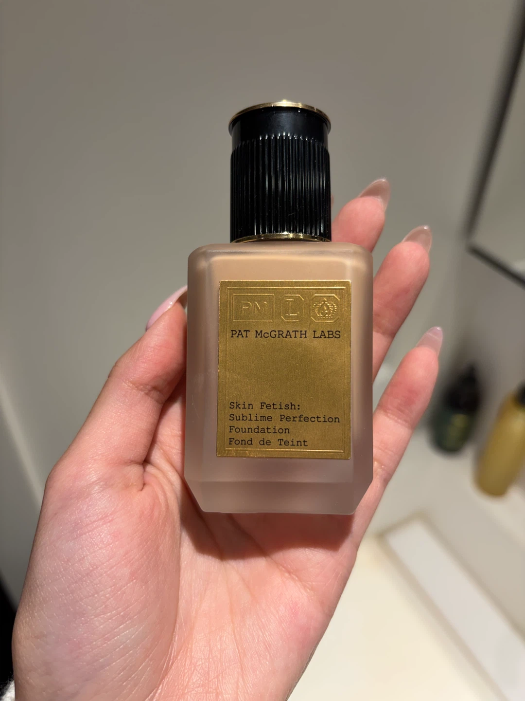 Pat McGrath Labs Foundation Light Medium 9 - photo 4