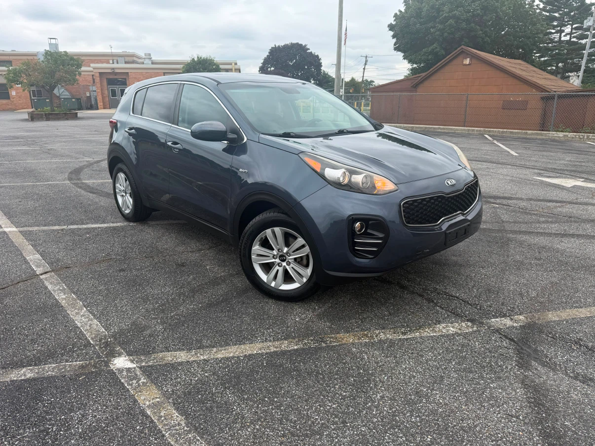 Kia Sportage AWD SUV in Gray 2017