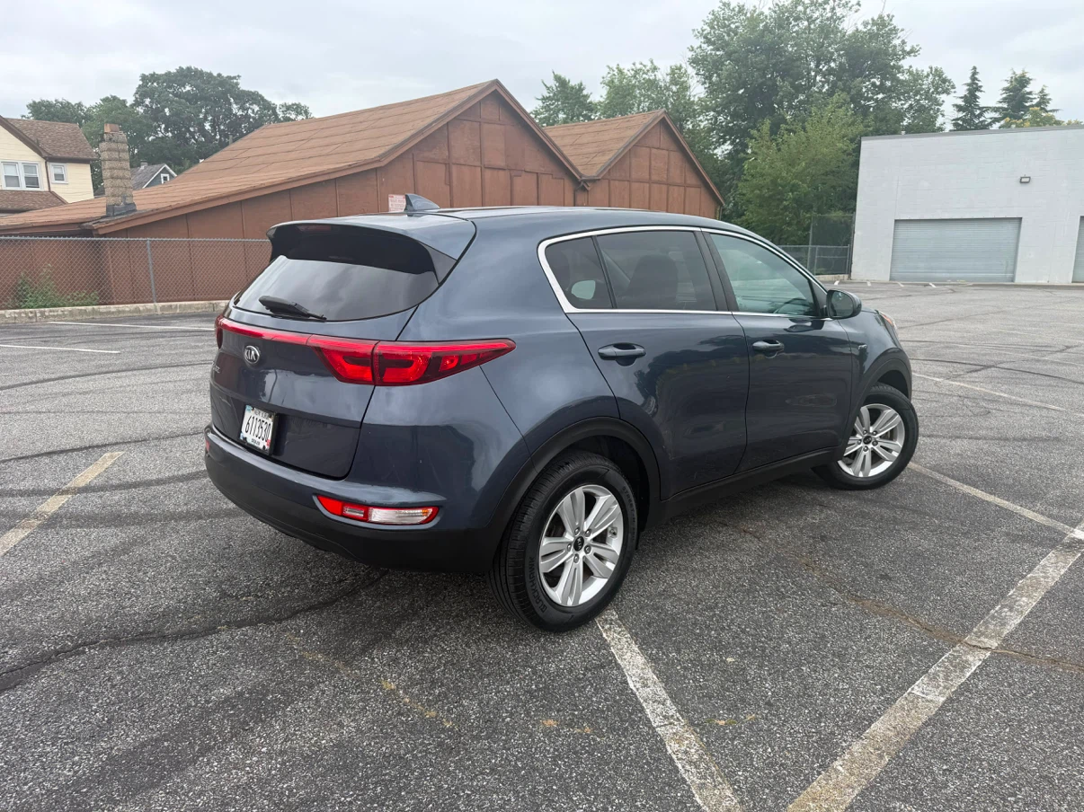 Kia Sportage AWD SUV in Gray 2017 - photo 3