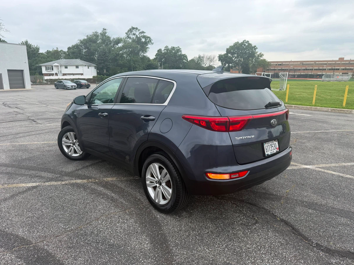 Kia Sportage AWD SUV in Gray 2017 - photo 4