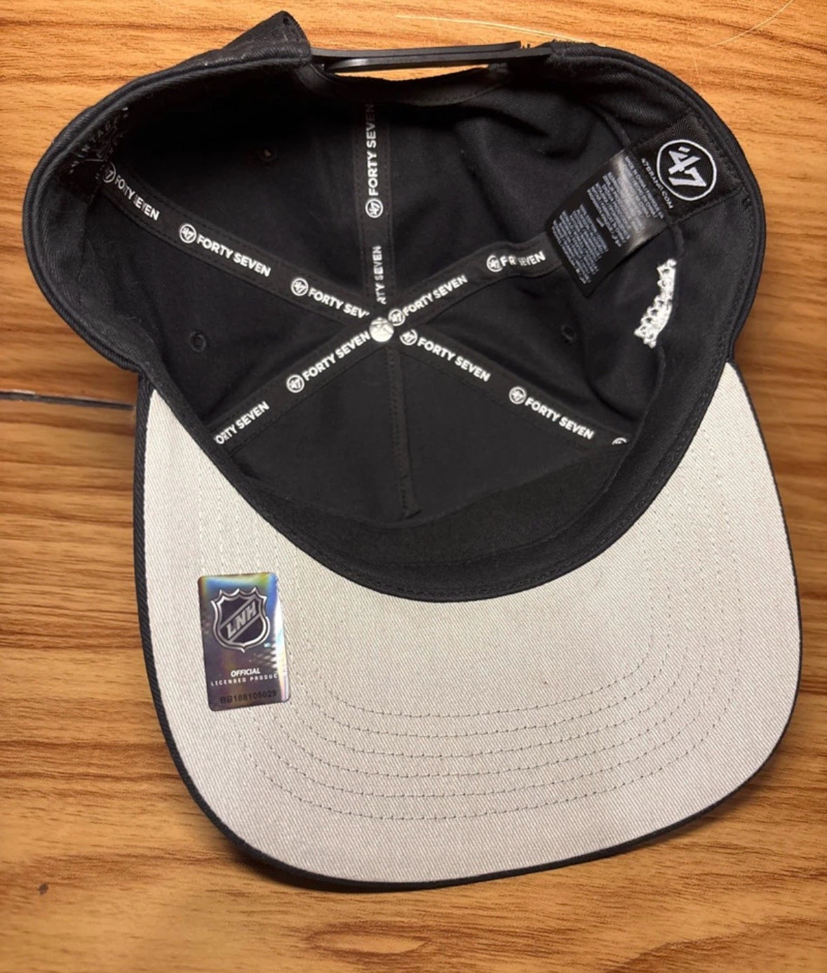 Men’s 47 Brand Toronto Maple Leafs Hat - photo 5