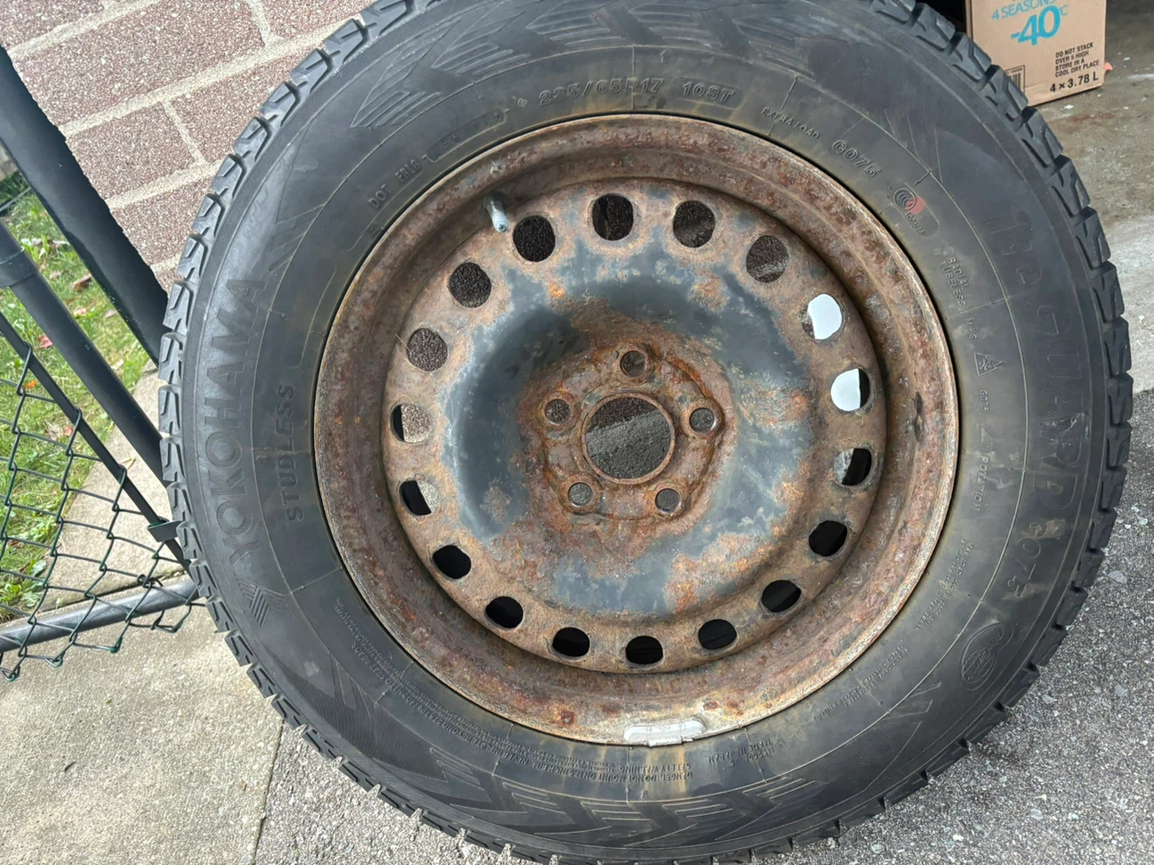 Yokohama Winter Tire with Rim - photo 5