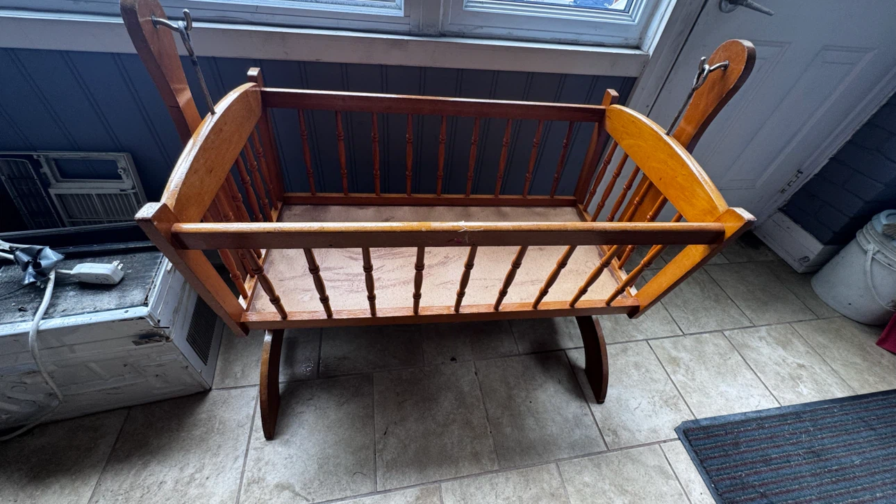 Wooden Baby Cradle and baby bath tub - photo 4