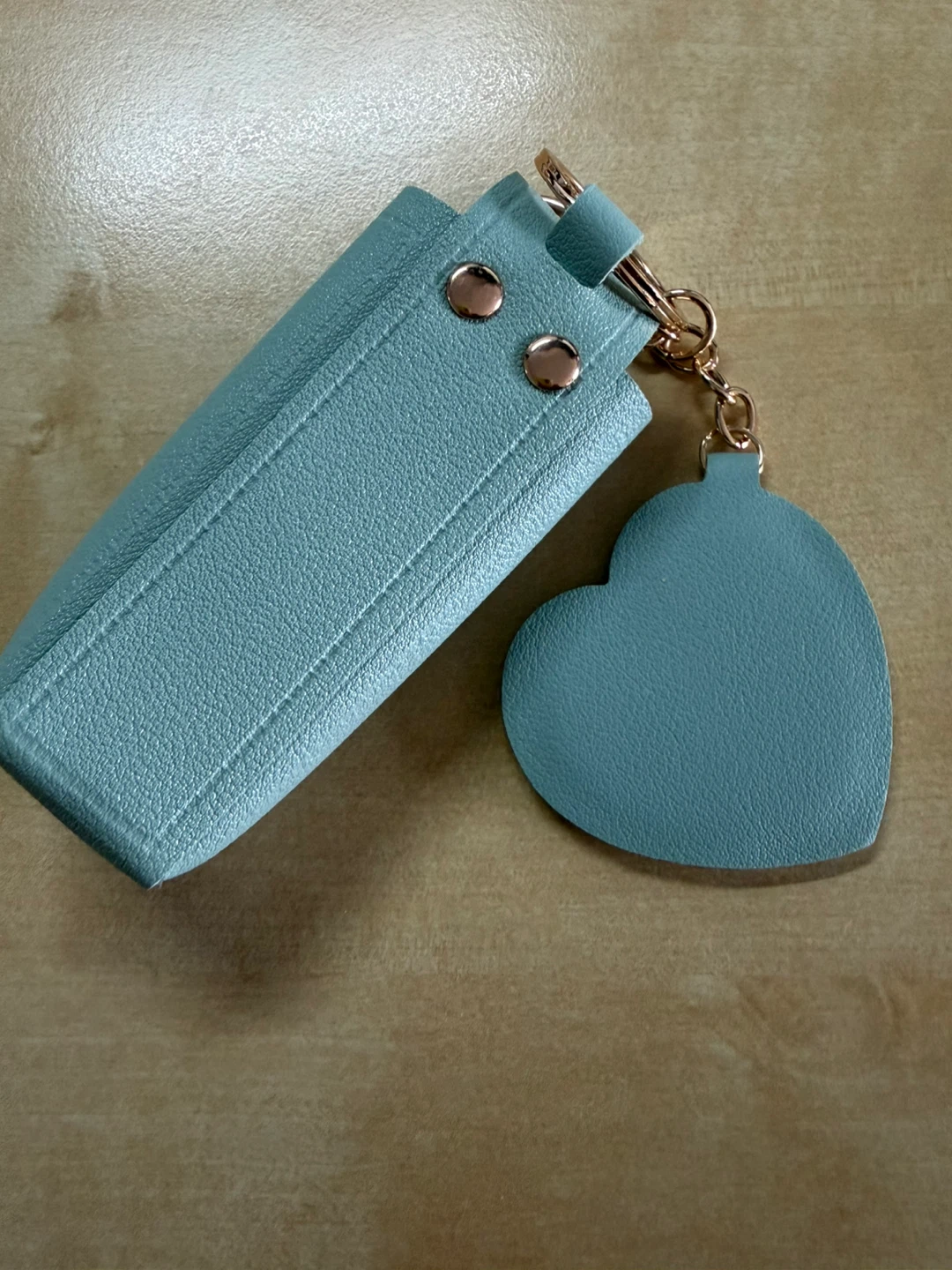 Brand new Green Lipstick Holder Keychain with Heart Mirror - photo 3