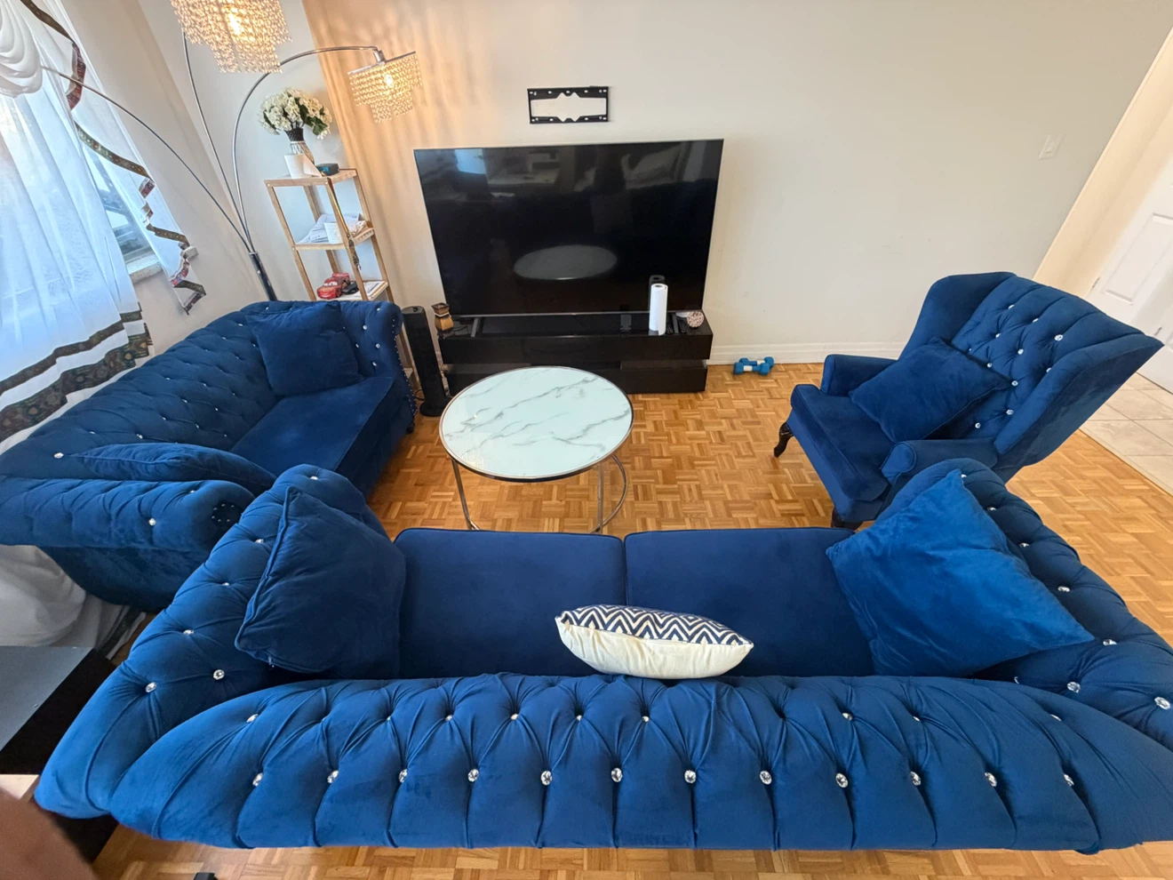 3-piece sofa and coffee table - photo 2