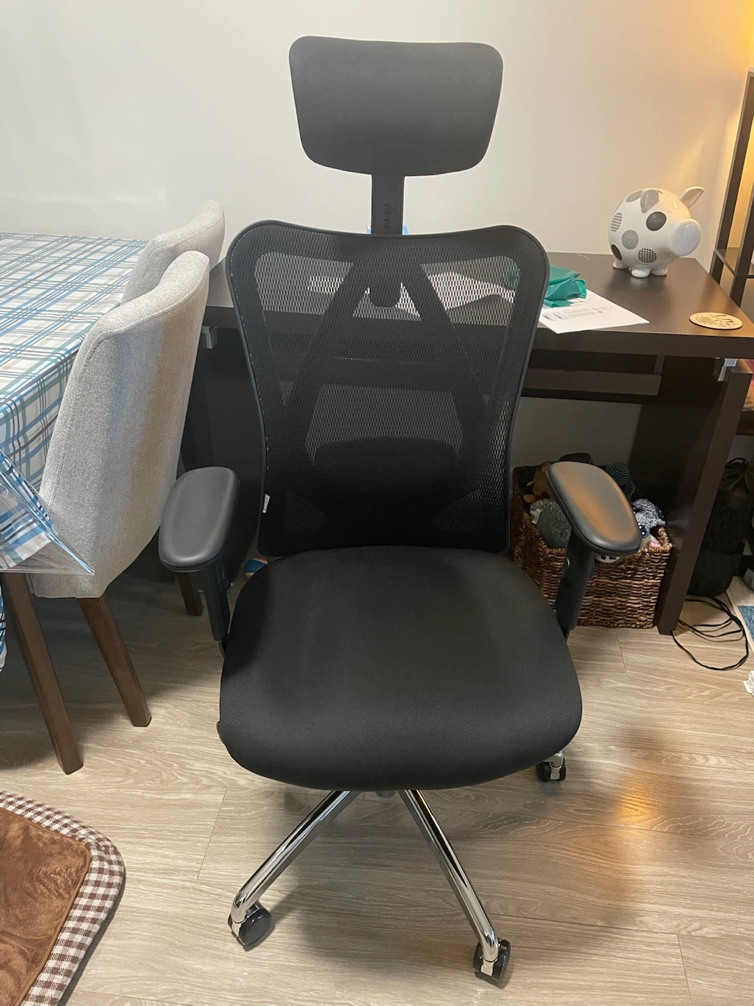 Black mesh ergonomic office chair