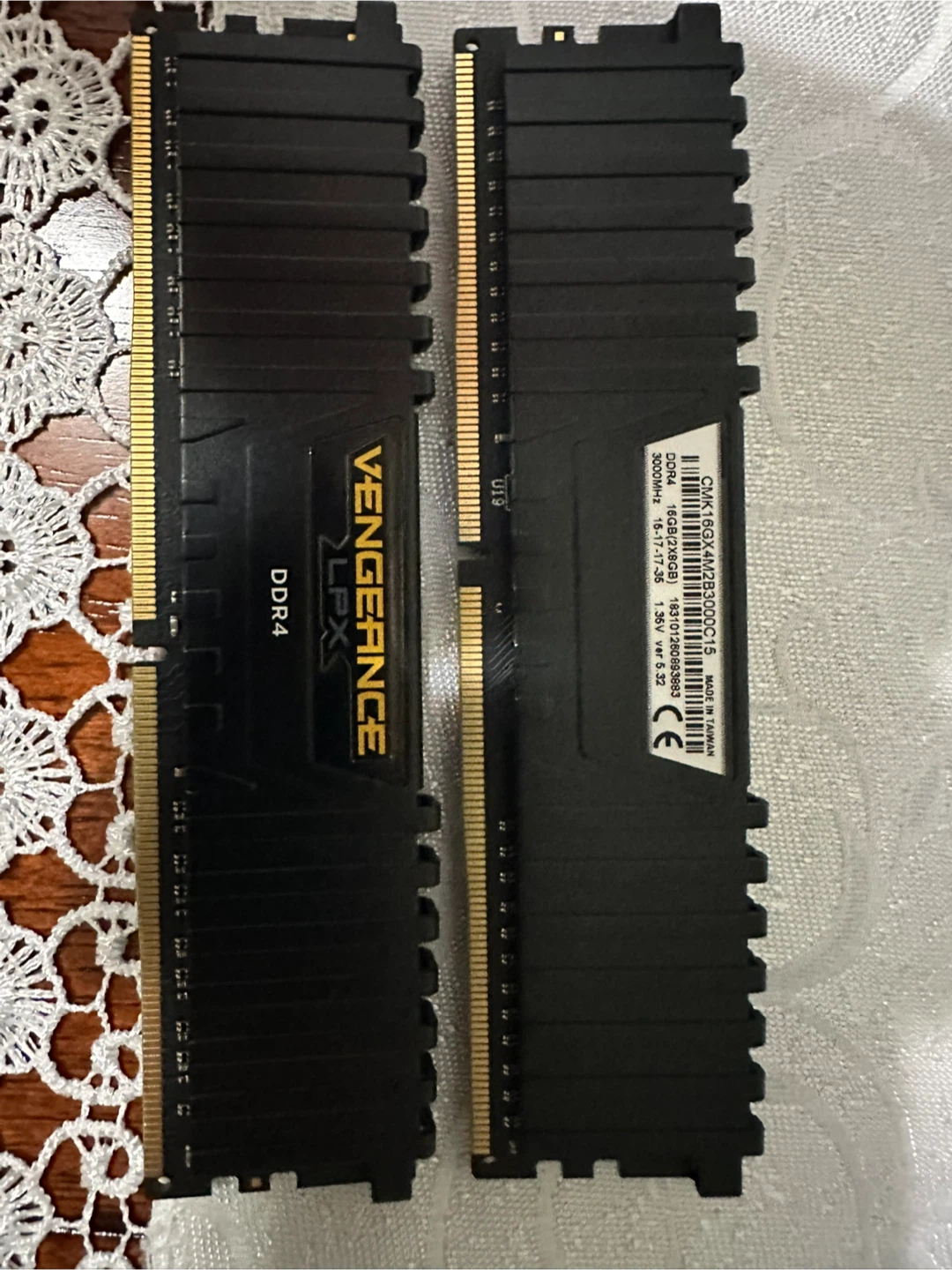 Corsair Vengeance LPX 32GB DDR4 3000MHz RAM Kit - photo 3
