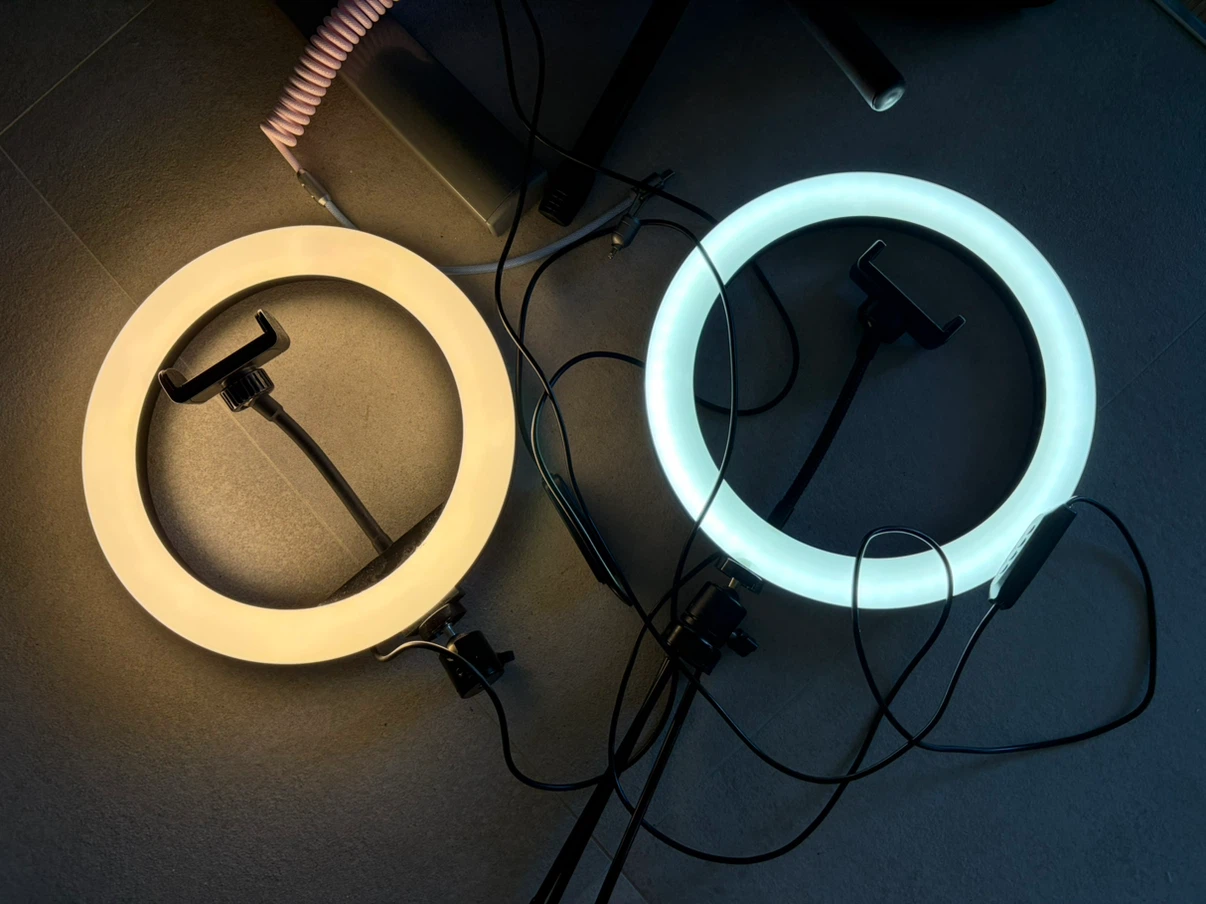 LED Ring Light with Phone Holder x2 - photo 4