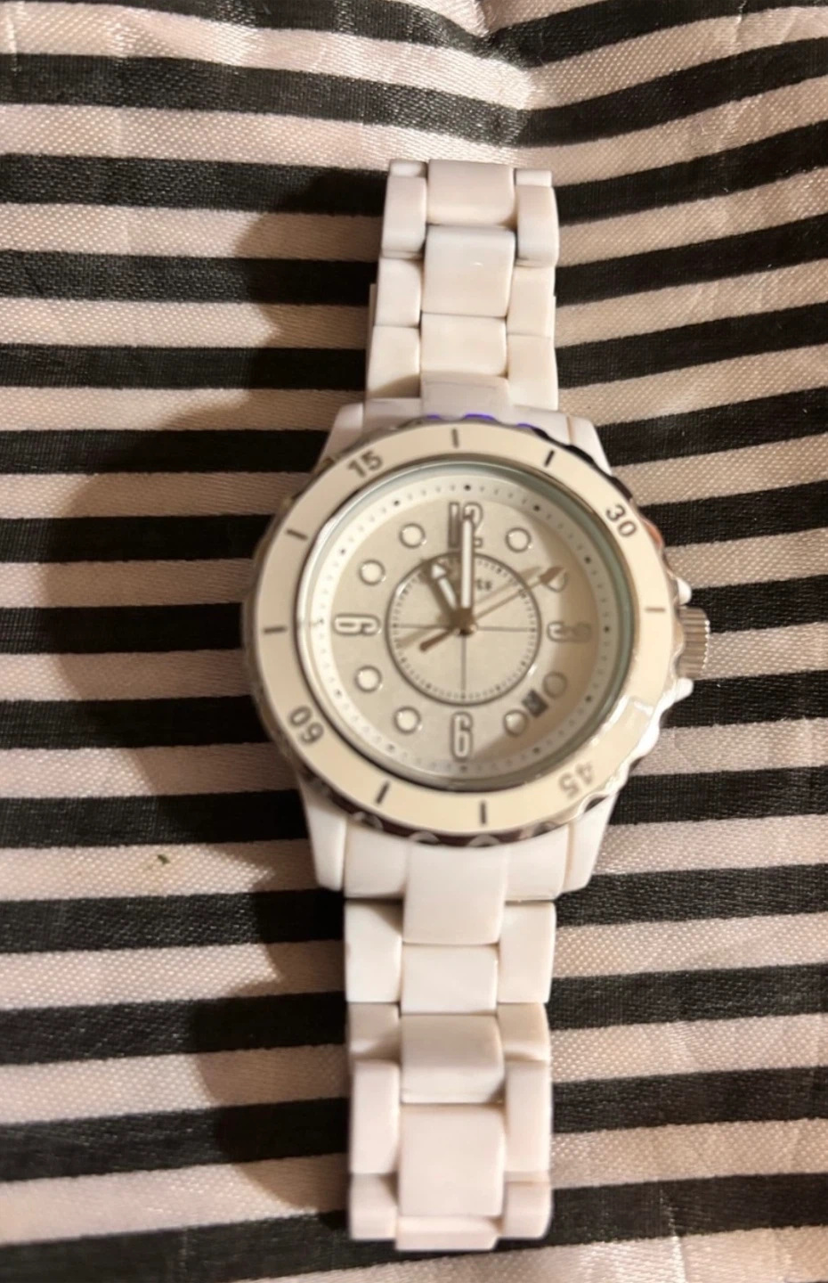 Roots Circa  White Ceramic Watch - photo 2