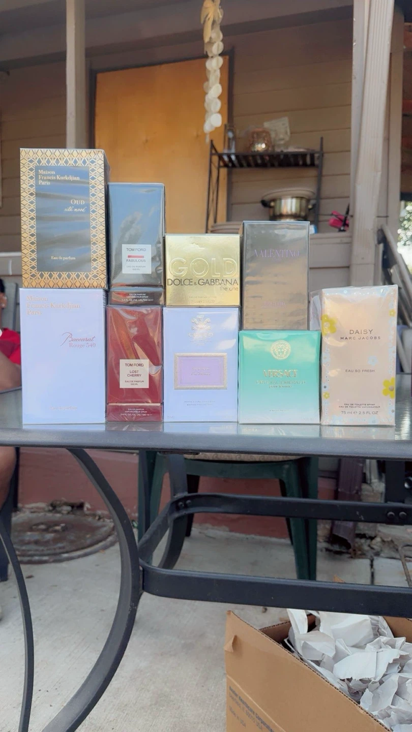 Assorted Perfume Collection - Various Brands and Sizes - photo 2