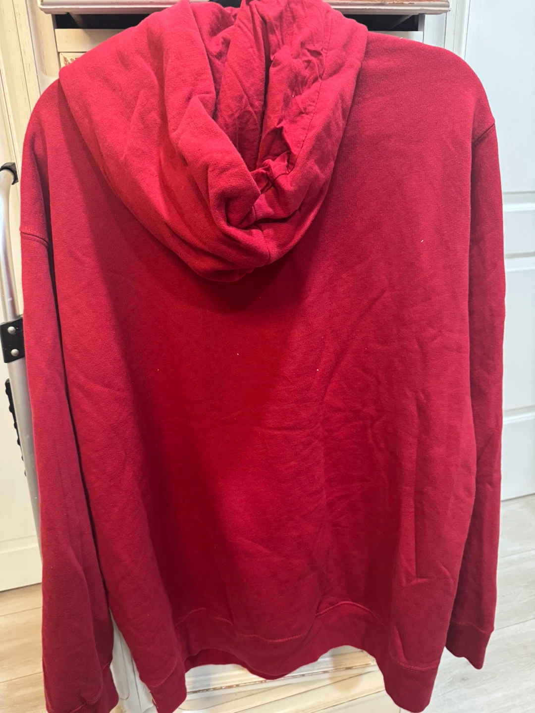 American Eagle Red Graphic Hoodie - photo 3