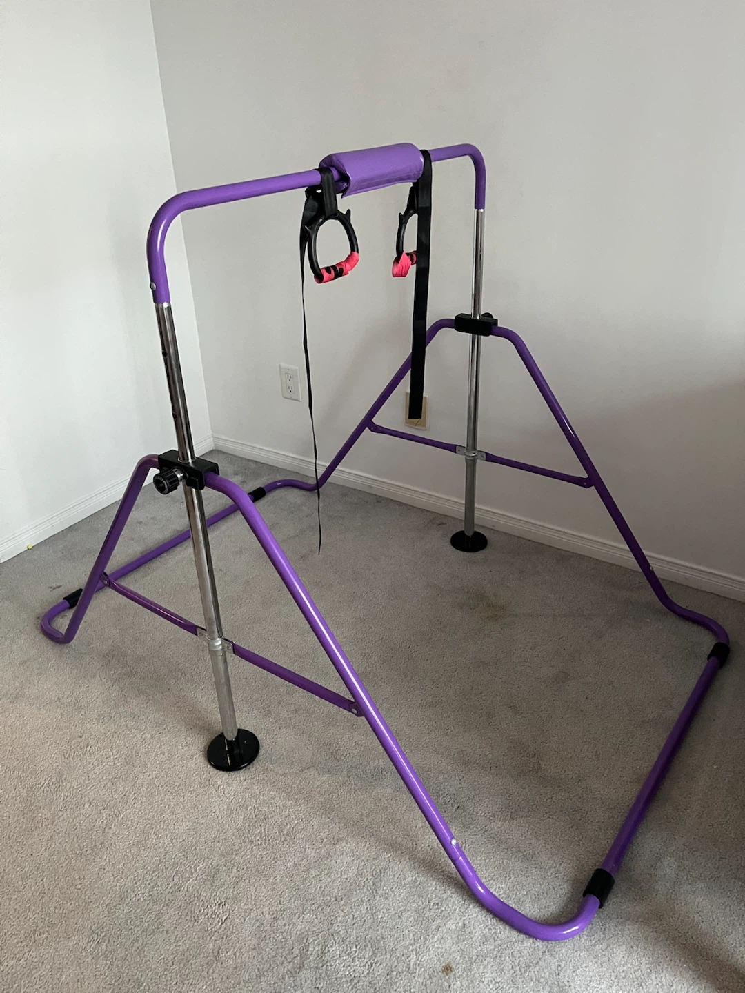 Gymnastic bar