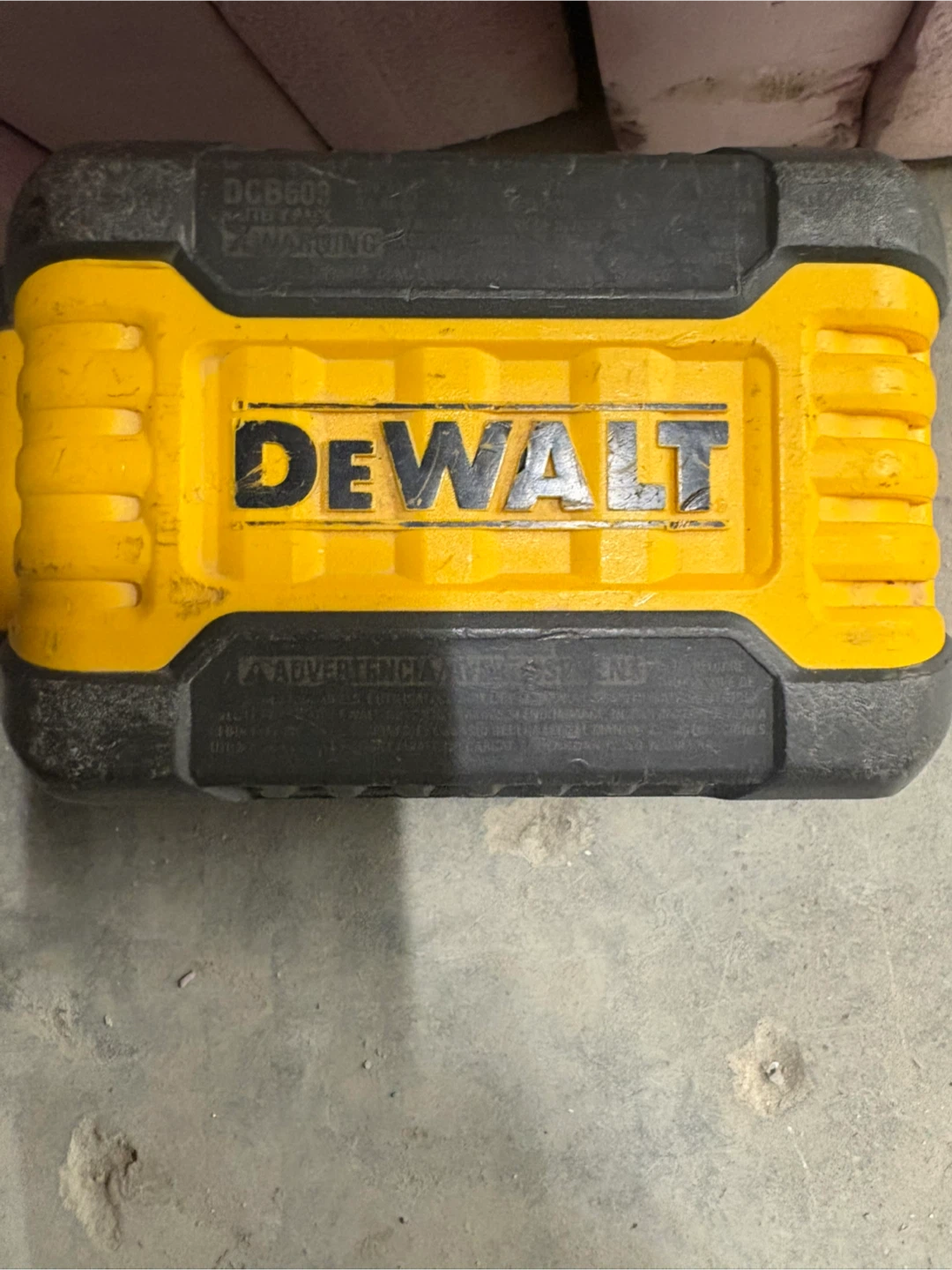 DeWalt FlexVolt 9Ah Lithium Ion Battery - photo 2