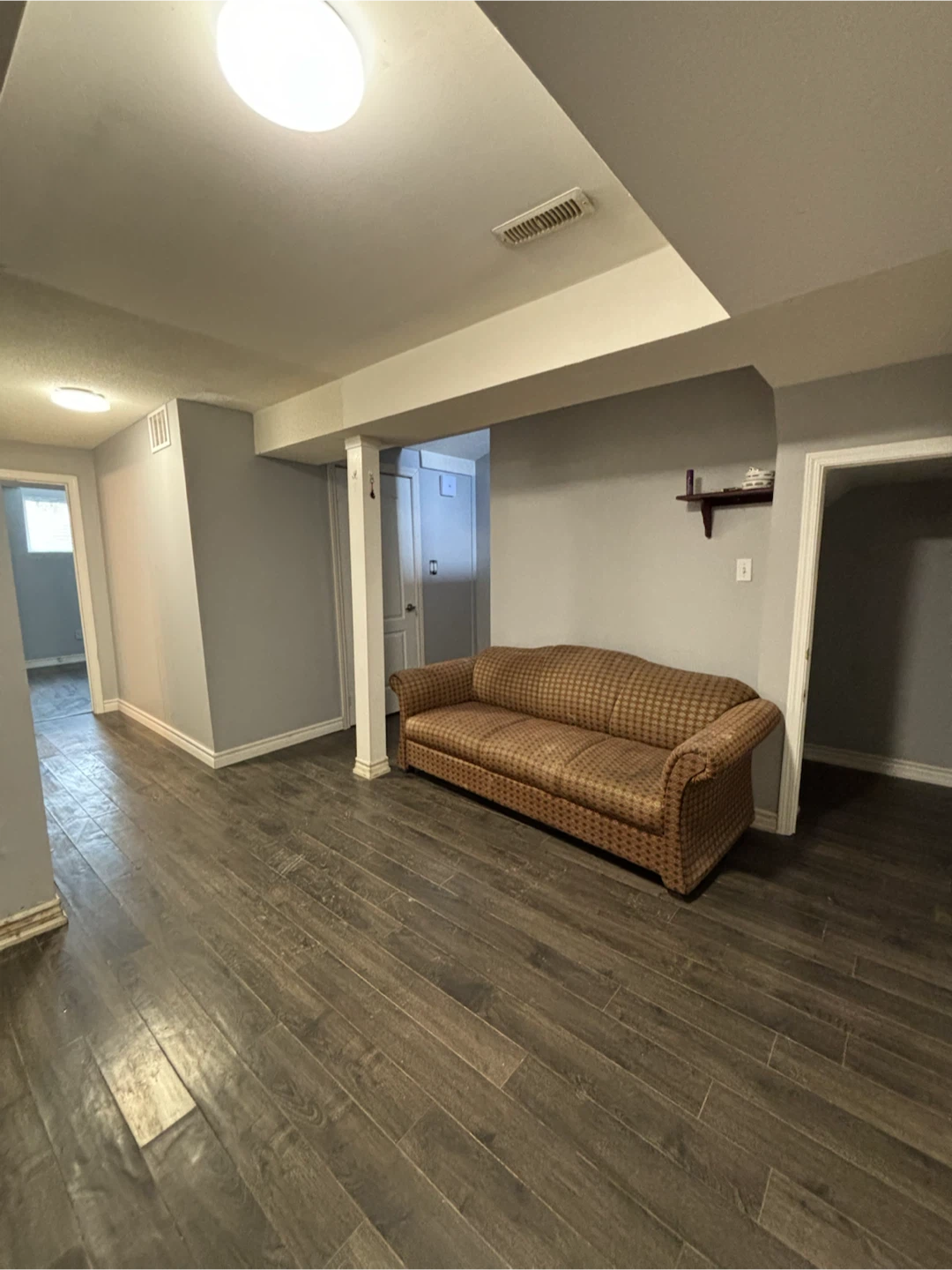 Basement for rent - photo 4