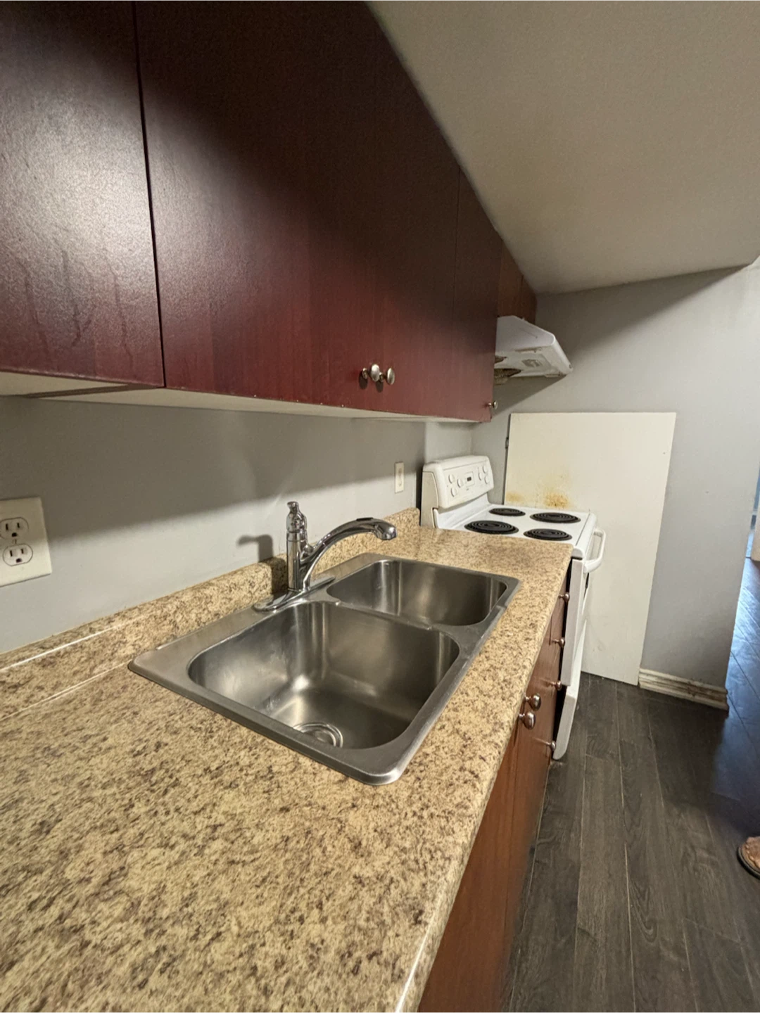 Basement for rent - photo 5