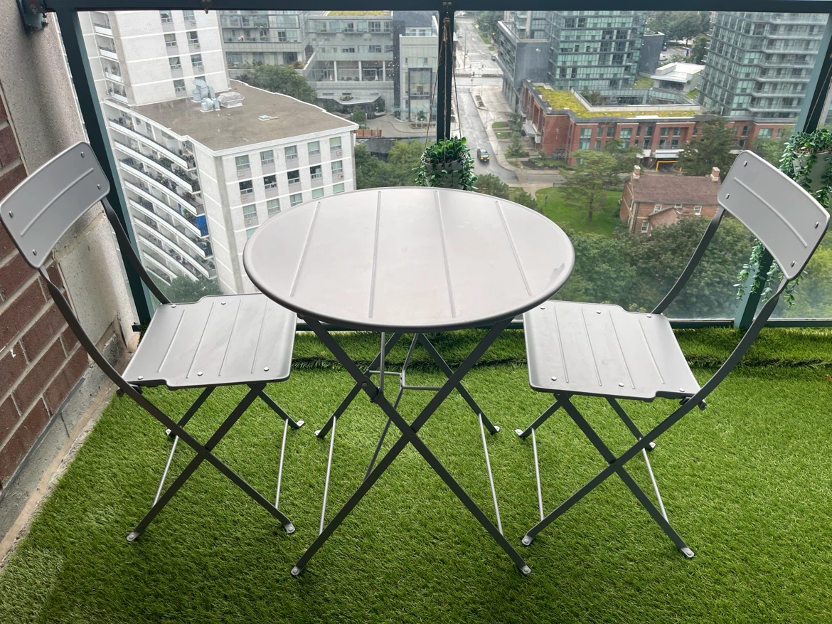Metal Bistro Set with 2 Chairs