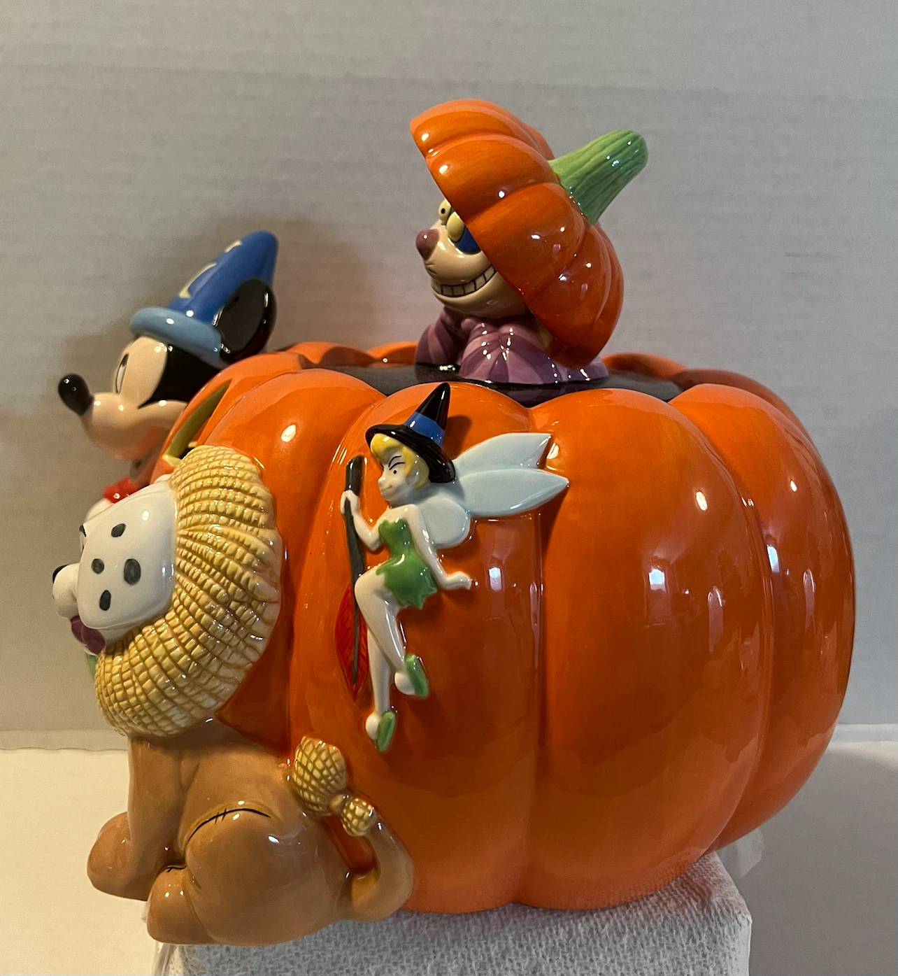 Vintage Disney Halloween Pumpkin Cookie Jar!!!! - photo 2