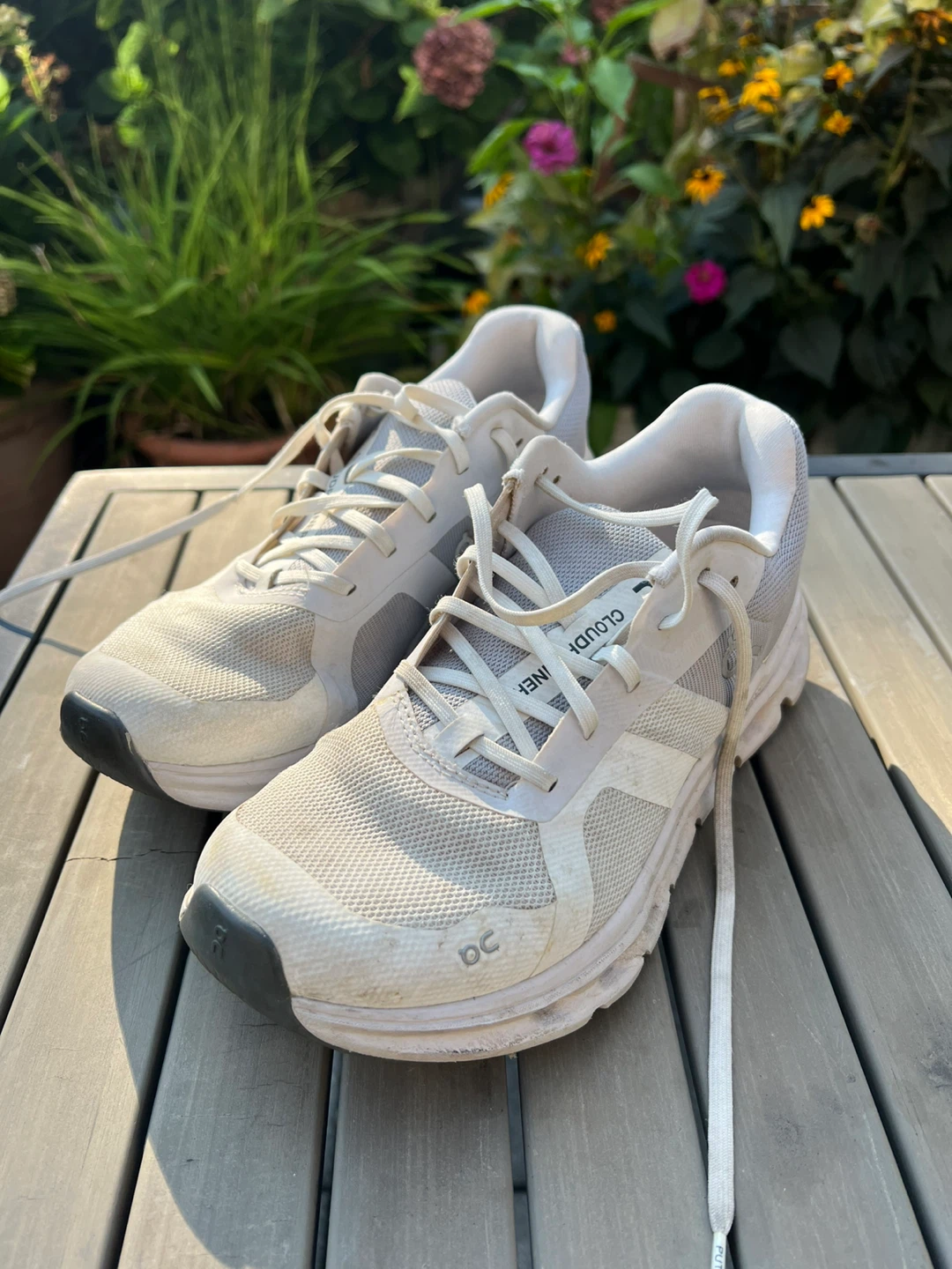 On Cloudrunner Women's Running Shoes - US 7 / EU 38