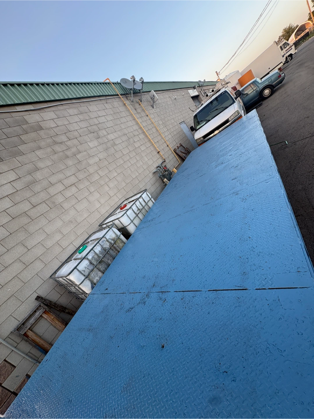 Dual Axle Flatbed Trailer - photo 3