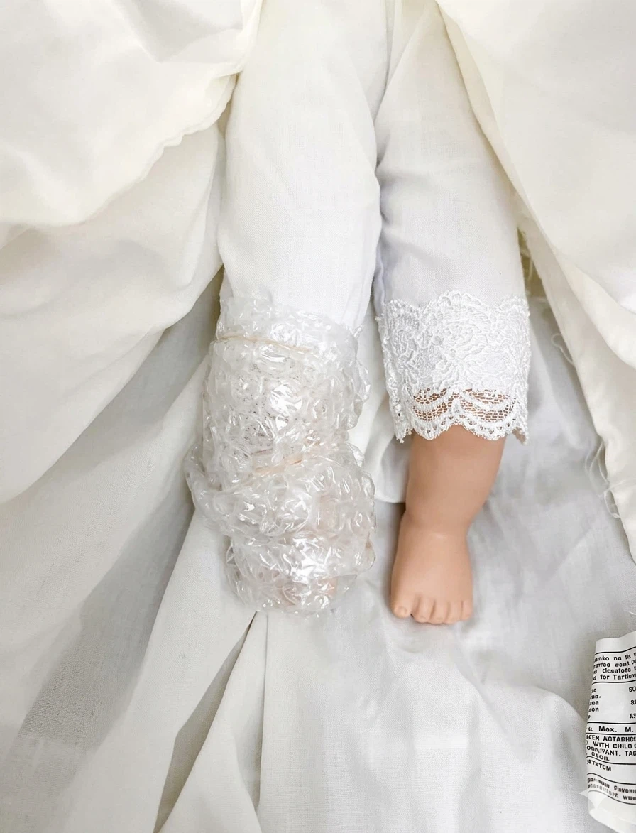 Vintage Porcelain Doll - photo 4