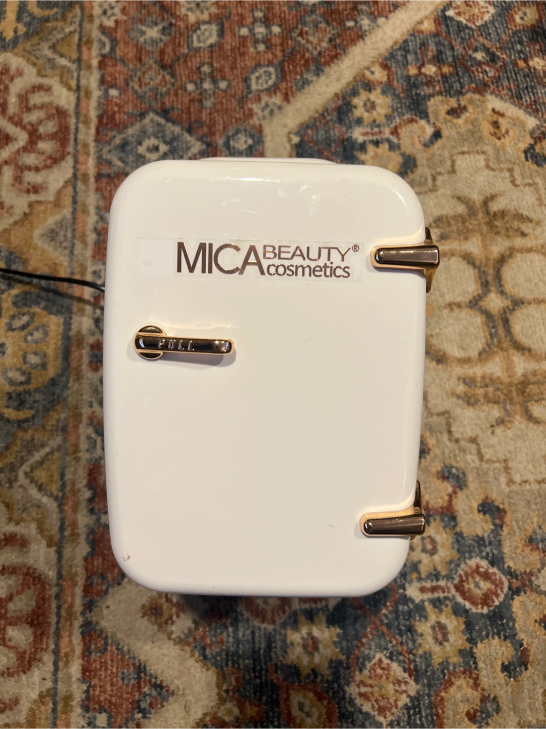 Mica Beauty Mini Cooler and Warmer