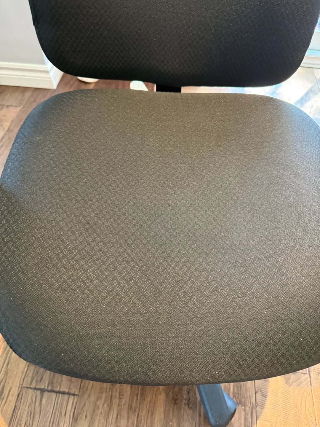 Black Office Chair - photo 2