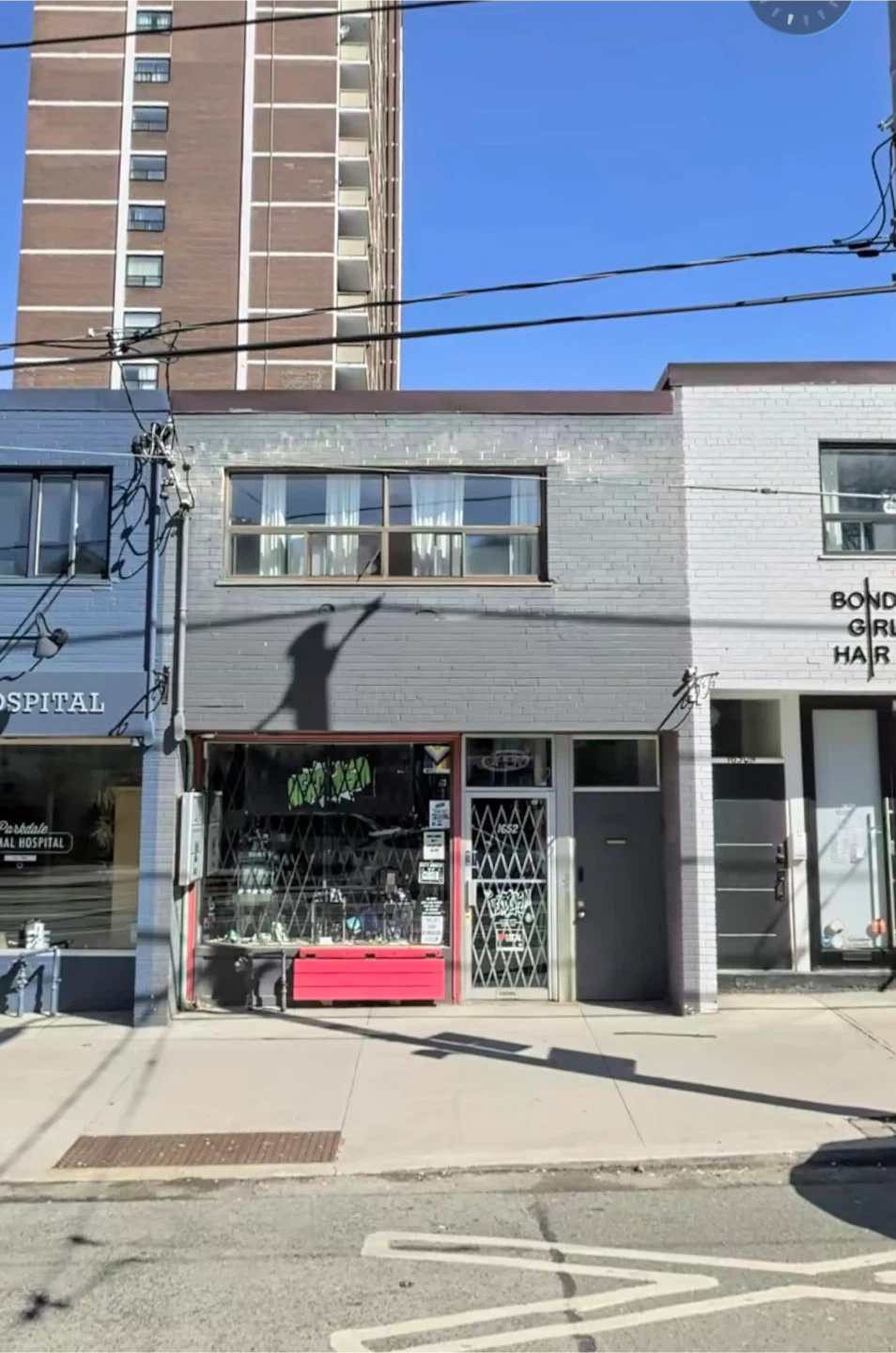 Store For Lease - Queen St West - photo 4